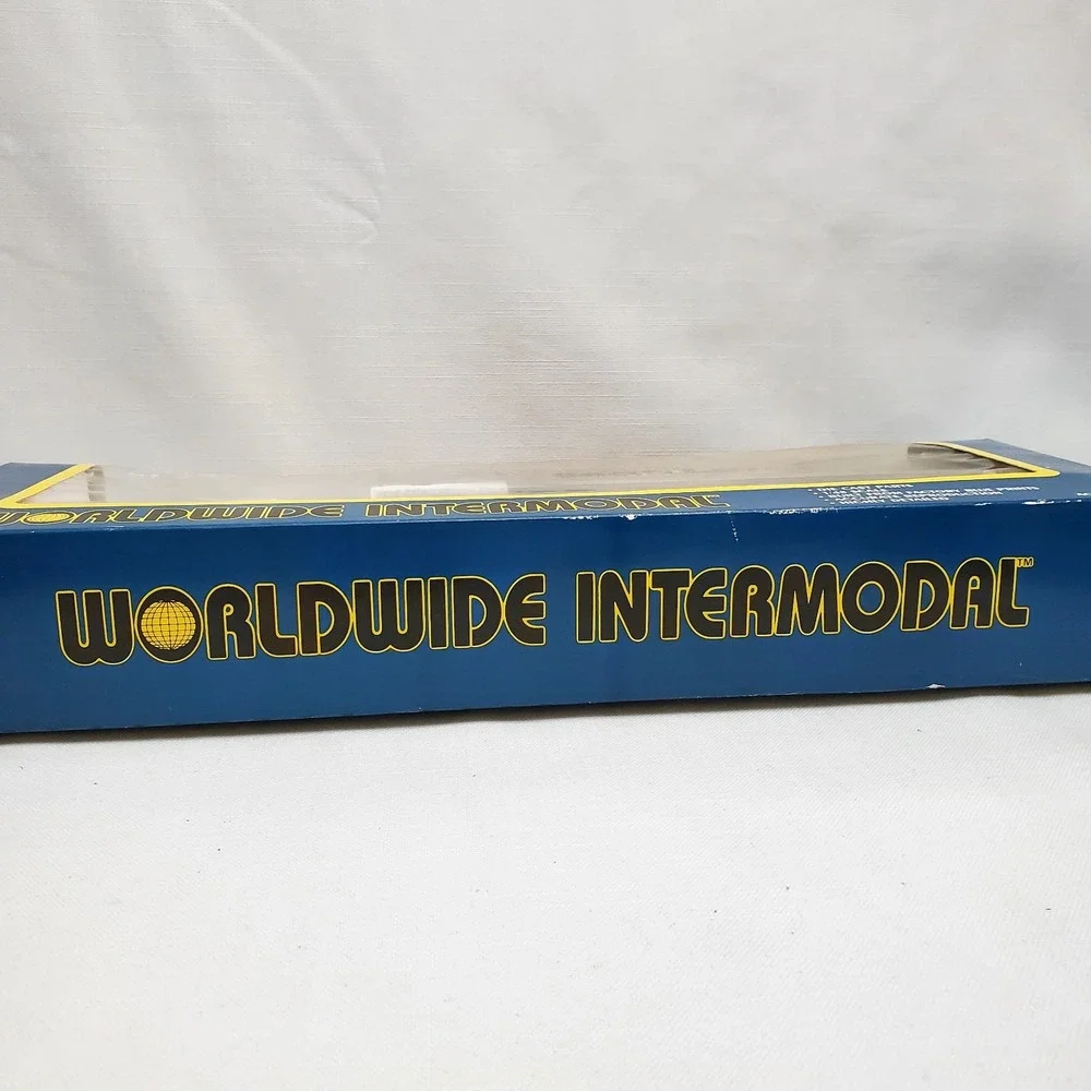 Worldwide Intermodal ◇ 1:48 Scale Diecast Semi Truck ◇ Sea‎ Land ◇ NEW